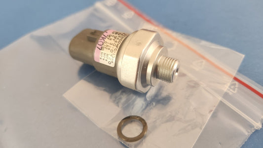 (.) New and Genuine TOYOTA  Air Con A/C Pressure Sensor 443440-0720 Denso